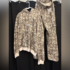Salty Honey Camouflage Jacket And Cargo Pant